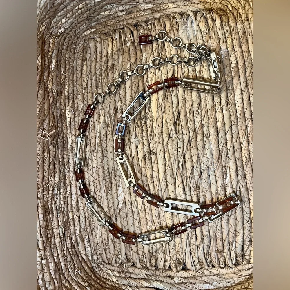 Silver metal links chain hip belt with brown spotted plastic links